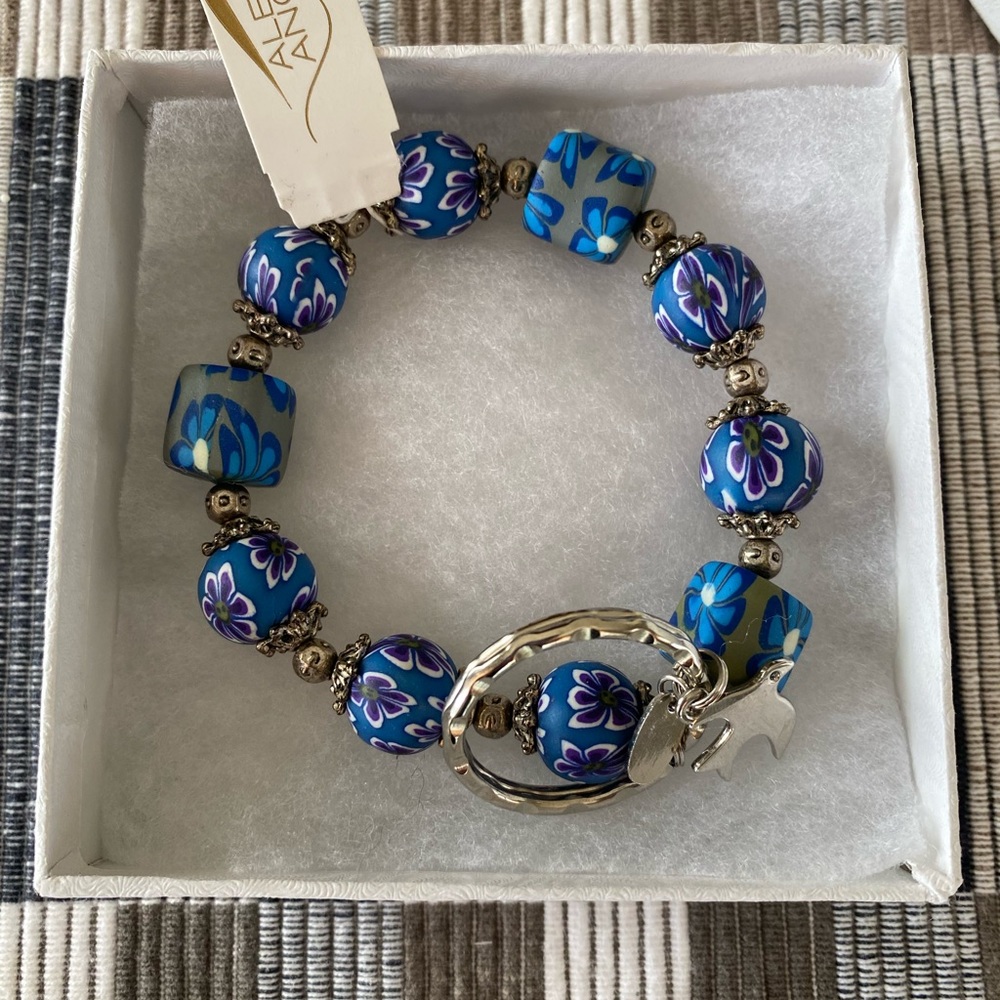 Alexa’s Angels beaded key ring bracelet